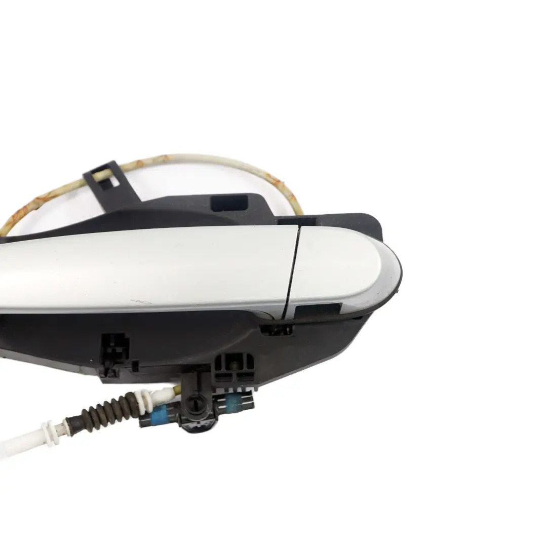 Door Handle Grab Front Left N/S Glacier Silber Silver Metallic A83 to BMW X1 E84 with Part number 2992973 BMW X1 E84 Door Handle Grab Front Left N/S Glacier Silber Silver Metallic A83 - SKU rhd-2992973-GSB - Part number 2992973