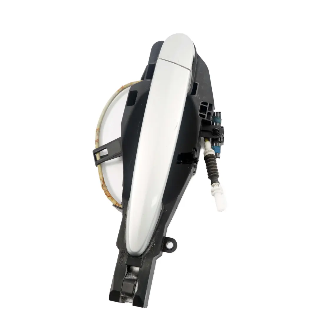 Door Handle Grab Front Left N/S Glacier Silber Silver Metallic A83 to BMW X1 E84 with Part number 2992973 BMW X1 E84 Door Handle Grab Front Left N/S Glacier Silber Silver Metallic A83 - SKU rhd-2992973-GSB - Part number 2992973