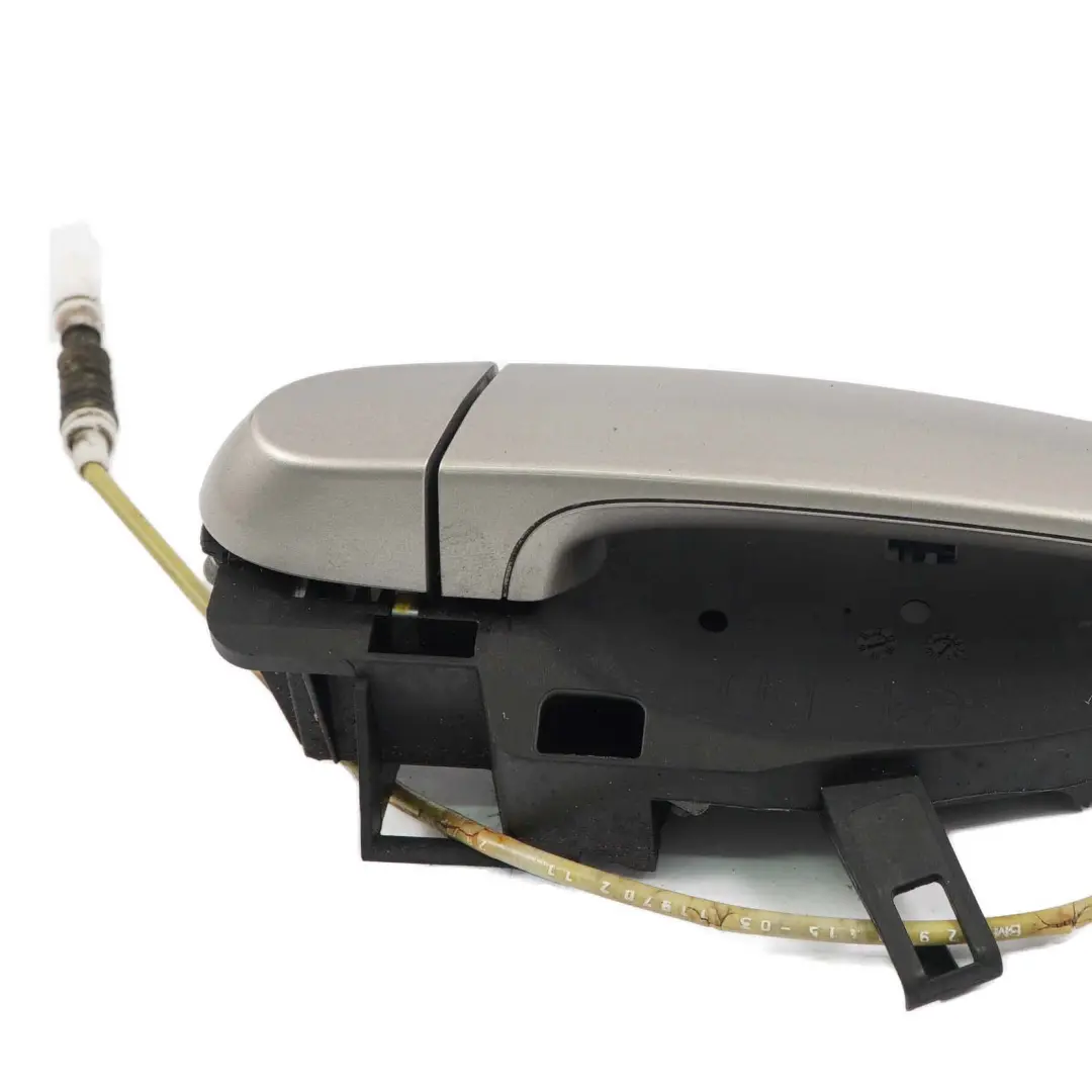 Door Handle BMW X1 E84 Front Left N/S Grab Kaschmirsilber Cashmere Silver A72 to with Part number 2992973 Door Handle BMW X1 E84 Front Left N/S Grab Kaschmirsilber Cashmere Silver A72 - SKU rhd-2992973-KAS - Part number 2992973