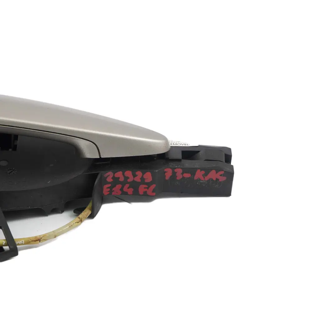 Door Handle BMW X1 E84 Front Left N/S Grab Kaschmirsilber Cashmere Silver A72 to with Part number 2992973 Door Handle BMW X1 E84 Front Left N/S Grab Kaschmirsilber Cashmere Silver A72 - SKU rhd-2992973-KAS - Part number 2992973