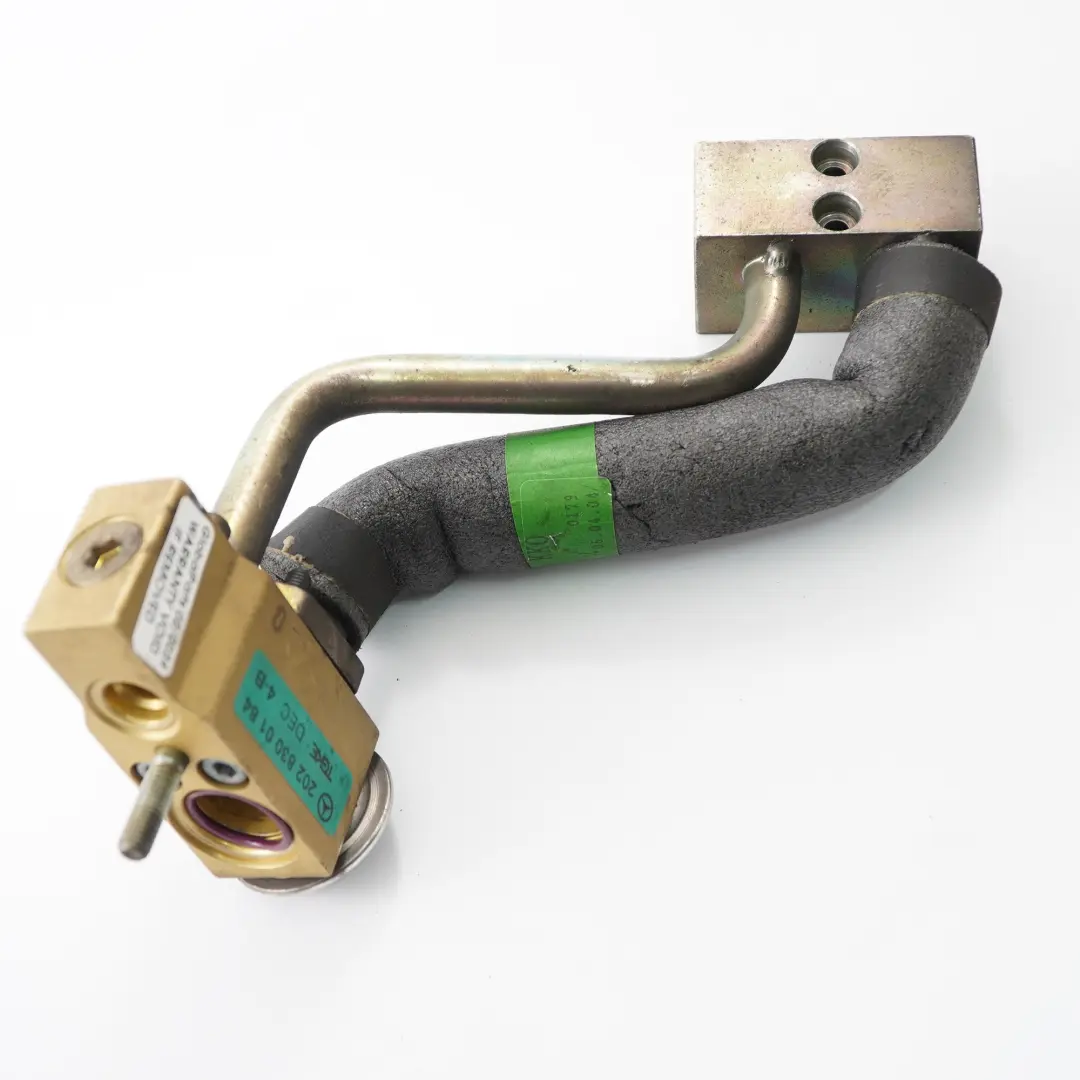 Expansion Valve A/C Air Conditioning Valve Unit Pipe to Volkswagen LT 35 with Part number 2D2820719 Volkswagen LT 35 Expansion Valve A/C Air Conditioning Valve Unit Pipe - SKU rhd-2D2820719 - Part number 2D2820719