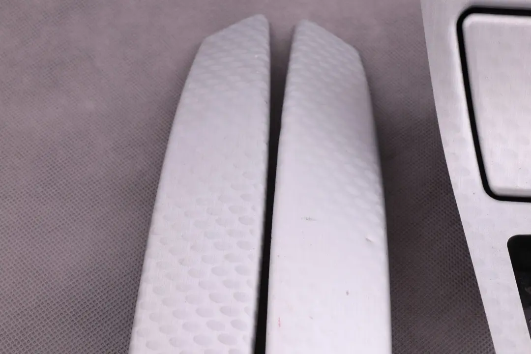 Set Trim Strip Door Gearshift Gear Cover Wolkenschliff Alu to BMW X3 Series E83 with Part number 3401826 BMW X3 Series E83 Set Trim Strip Door Gearshift Gear Cover Wolkenschliff Alu - SKU rhd-3401826 - Part number 3401826