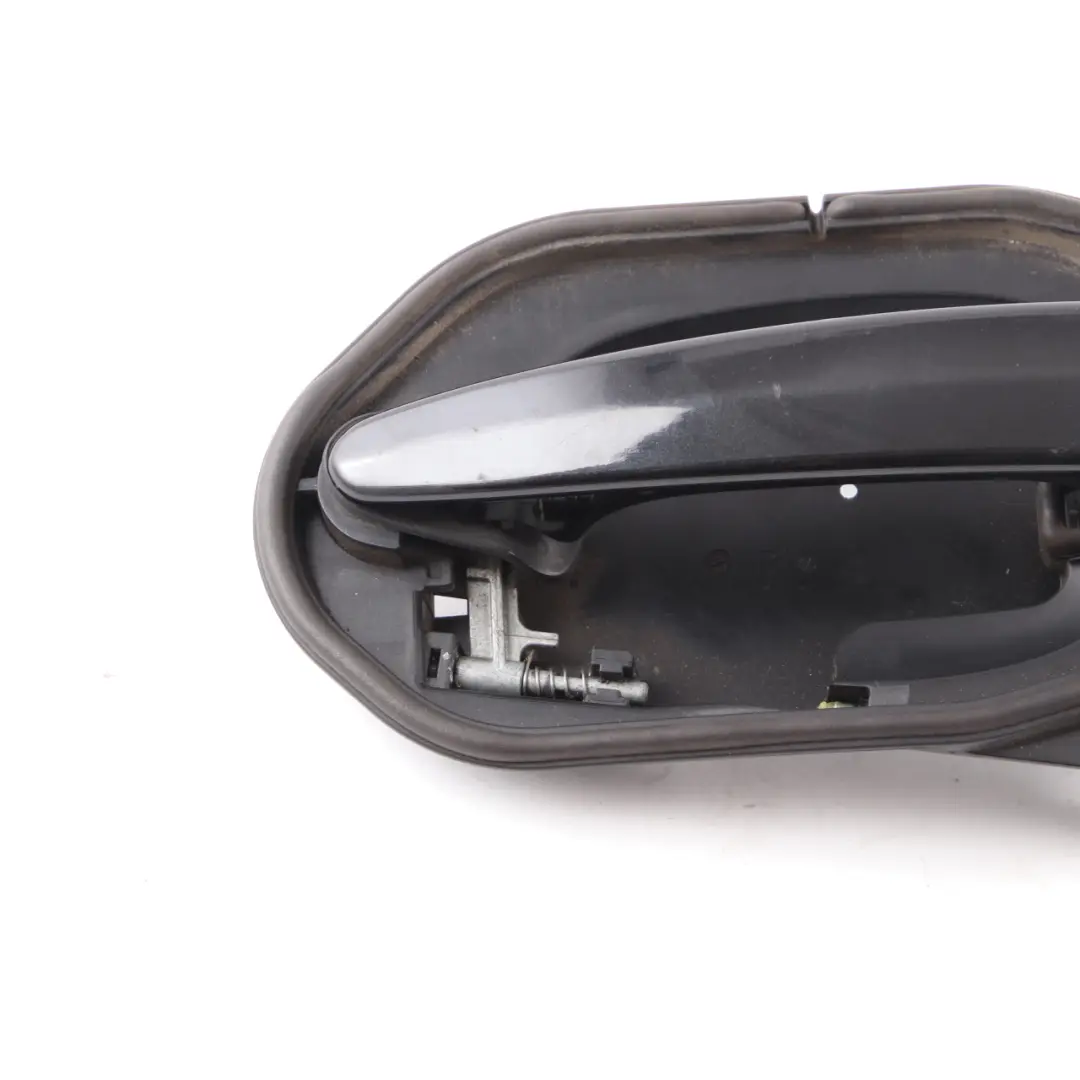 Complete Front Right Grab Handle O/S Black Sapphire Metallic to BMW X3 Series E83 with Part number 3402592 BMW X3 Series E83 Complete Front Right Grab Handle O/S Black Sapphire Metallic - SKU rhd-3402592-BS - Part number 3402592