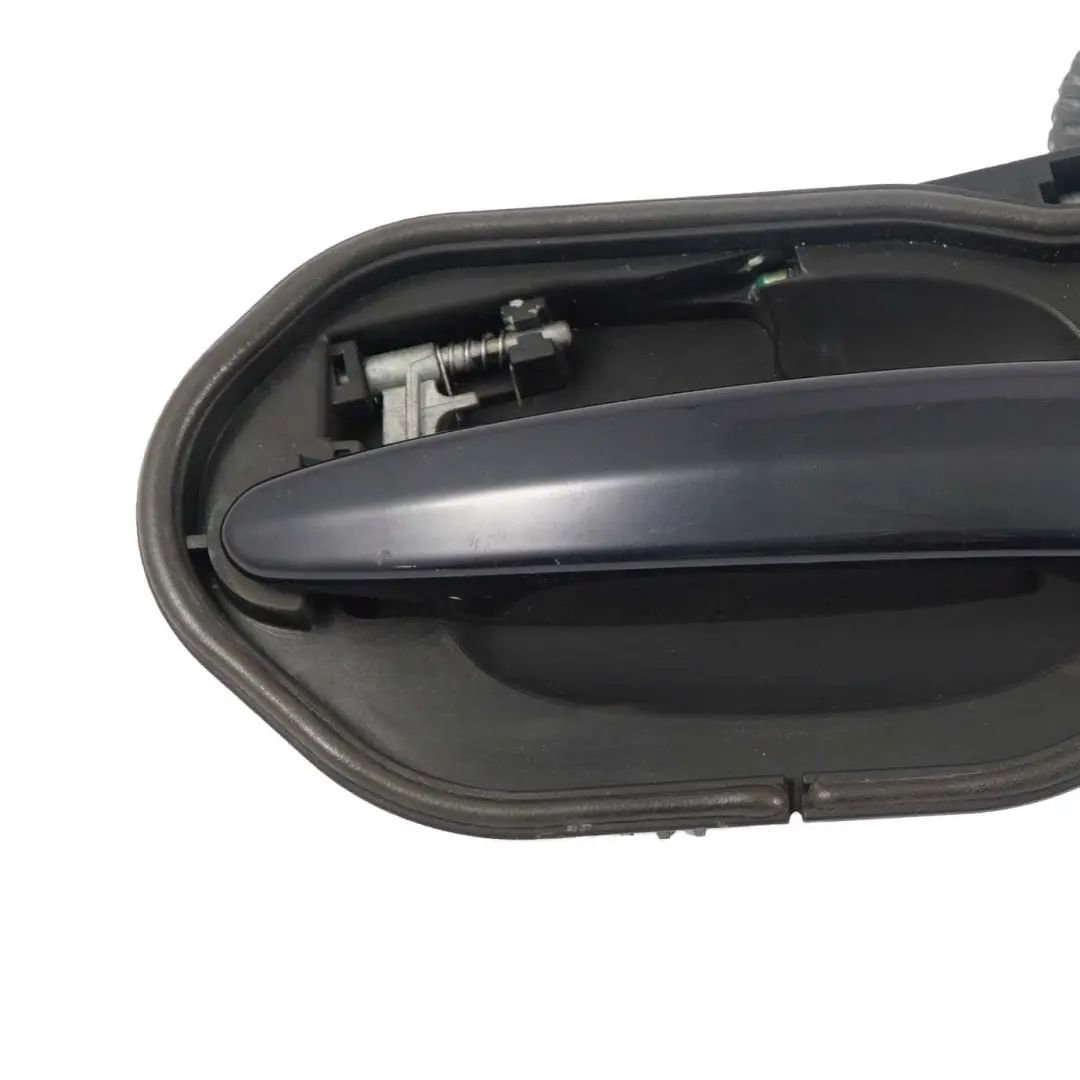 Complete Front Left Grab Handle N/S Monacoblau Monaco Blue A35 to BMW X3 E83 with Part number 3402592 BMW X3 E83 Complete Front Left Grab Handle N/S Monacoblau Monaco Blue A35 - SKU rhd-3402592-MB1 - Part number 3402592