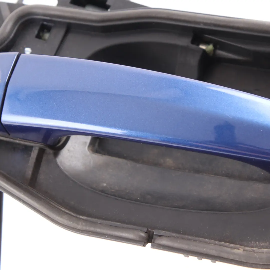 Grab Handle BMW X3 E83 Front Door Right O/S Outside Montego Blue Metallic A51 to with Part number 3402592 Grab Handle BMW X3 E83 Front Door Right O/S Outside Montego Blue Metallic A51 - SKU rhd-3402592-MTB2 - Part number 3402592
