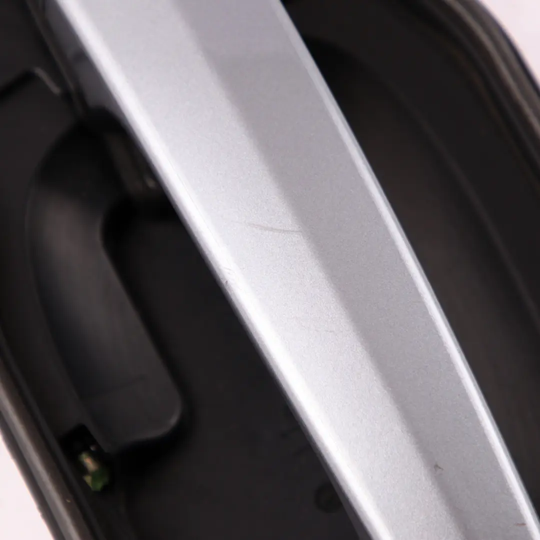 Complete Front Left Grab Handle N/S Silbergrau Silver Grey to BMW X3 Series E83 with Part number 3402592 BMW X3 Series E83 Complete Front Left Grab Handle N/S Silbergrau Silver Grey - SKU rhd-3402592-SBG1 - Part number 3402592