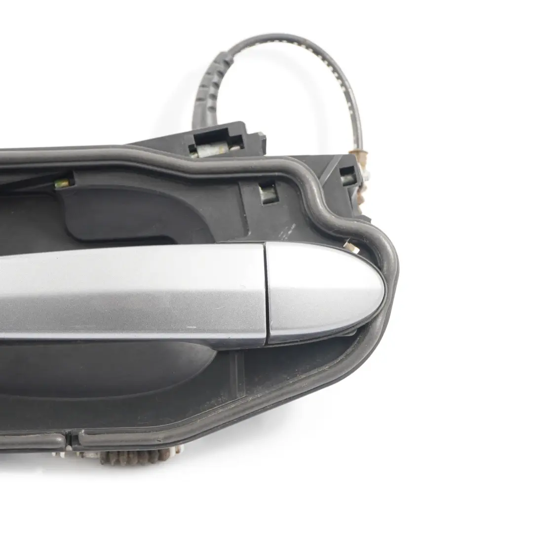 Grab Handle BMW X3 E83 Complete Front Left N/S Spacegrau Space Grey A52 to with Part number 3402592 Grab Handle BMW X3 E83 Complete Front Left N/S Spacegrau Space Grey A52 - SKU rhd-3402592-SCG - Part number 3402592