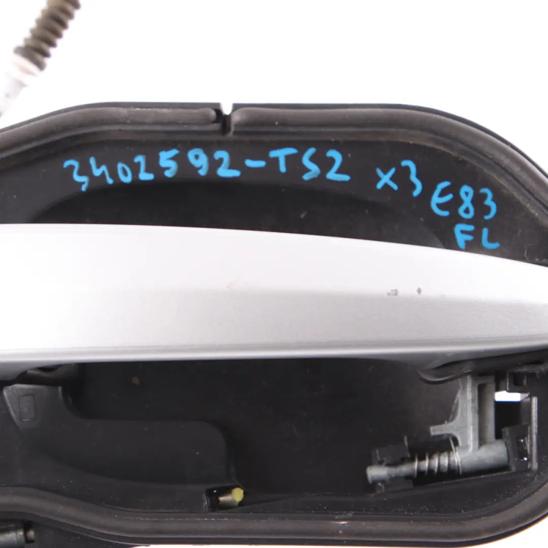 Grab Handle BMW X3 E83 Complete Front Left N/S Titansilber Titanium Silver 354 to with Part number 3402592 Grab Handle BMW X3 E83 Complete Front Left N/S Titansilber Titanium Silver 354 - SKU rhd-3402592-TS2 - Part number 3402592