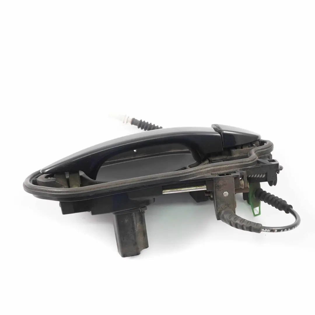 Complete Rear Right Grab Handle O/S Black Schwarz 2 to BMW X3 Series E83 with Part number 3402593 BMW X3 Series E83 Complete Rear Right Grab Handle O/S Black Schwarz 2 - SKU rhd-3402593-SCH - Part number 3402593