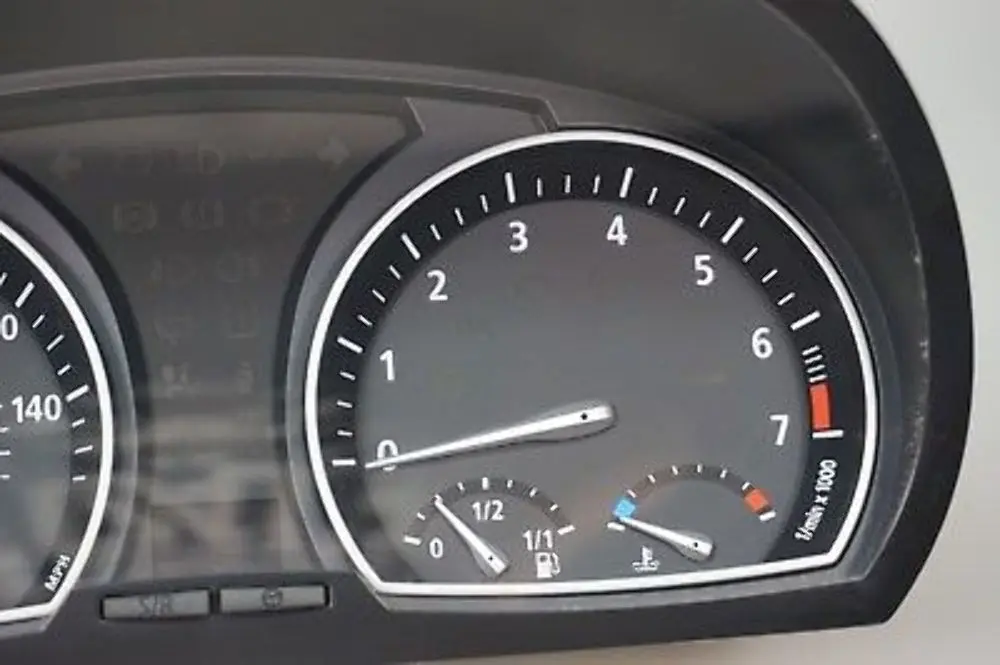 Instrument Cluster Speedo Clocks Petrol Automatic to BMW X3 Series 1 E83 with Part number 3414375 BMW X3 Series 1 E83 Instrument Cluster Speedo Clocks Petrol Automatic - SKU rhd-3414375-1 - Part number 3414375