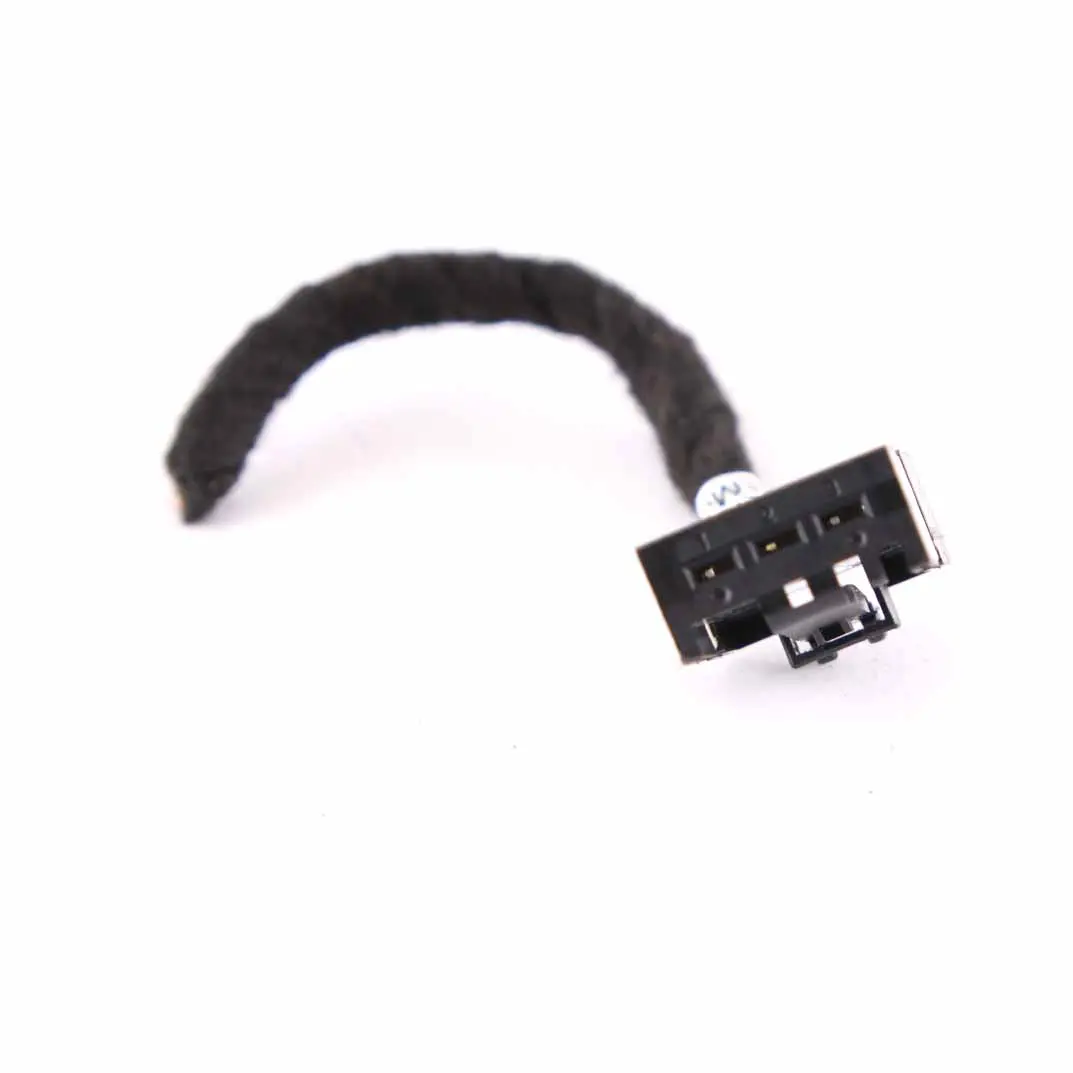 Lamp BMW X3 E83 Right O/S Light In Trunk Lid Plug Socket Wiring 8369712 to Rear with Part number 3420204 Rear Lamp BMW X3 E83 Right O/S Light In Trunk Lid Plug Socket Wiring 8369712 - SKU rhd-3420204-2 - Part number 3420204