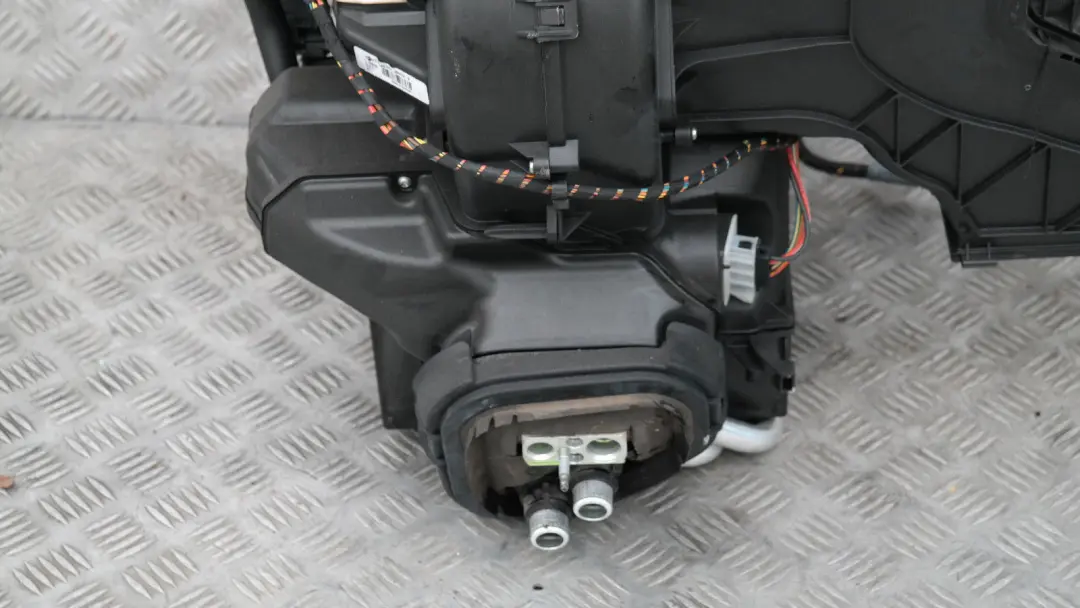 BMW MINI Cooper One R56 R57 R58 R59 HEATER BLOWER MATRIX BOX VALEO 3423705 - SKU rhd-3423705 - Part number 64113423705