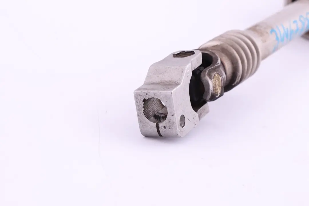 steering coupling shaft lower joint 3230 to BMW X3 Series E83 Power with Part number 3446788 BMW X3 Series E83 Power steering coupling shaft lower joint 3230 - SKU rhd-3446788 - Part number 3446788