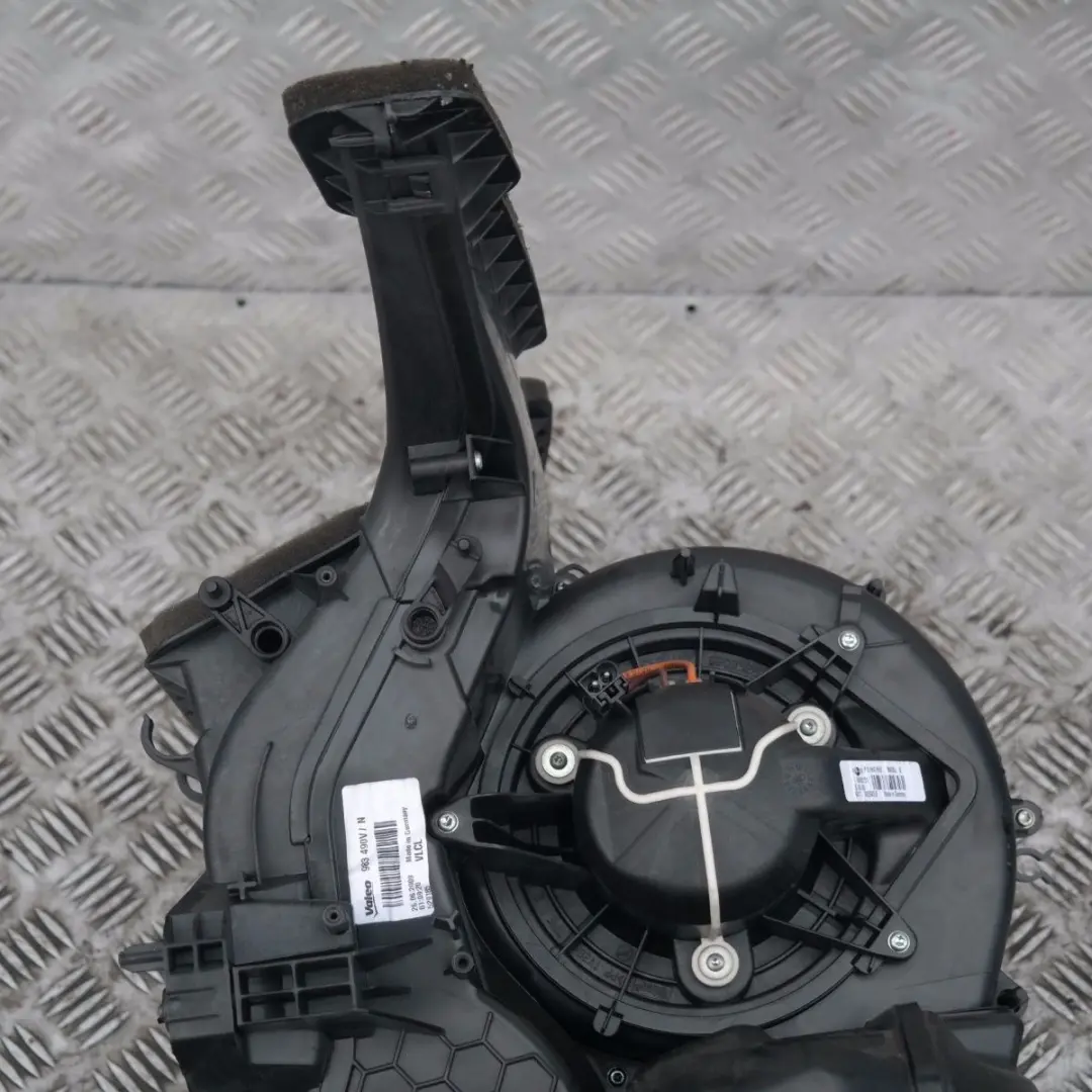 HEATER BLOWER MATRIX BOX VALEO 3453616 to BMW MINI Cooper S One R56 R57 LCi R58 R59 with Part number 64113453616 BMW MINI Cooper S One R56 R57 LCi R58 R59 HEATER BLOWER MATRIX BOX VALEO 3453616 - SKU rhd-3453616 - Part number 64113453616