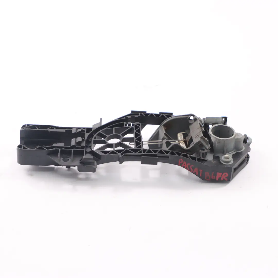 Door Handle Base Front Right O/S Bracket Bearing to Volkswagen Passat B6 with Part number 3C0837886H Volkswagen Passat B6 Door Handle Base Front Right O/S Bracket Bearing - SKU rhd-3C0837886H - Part number 3C0837886H