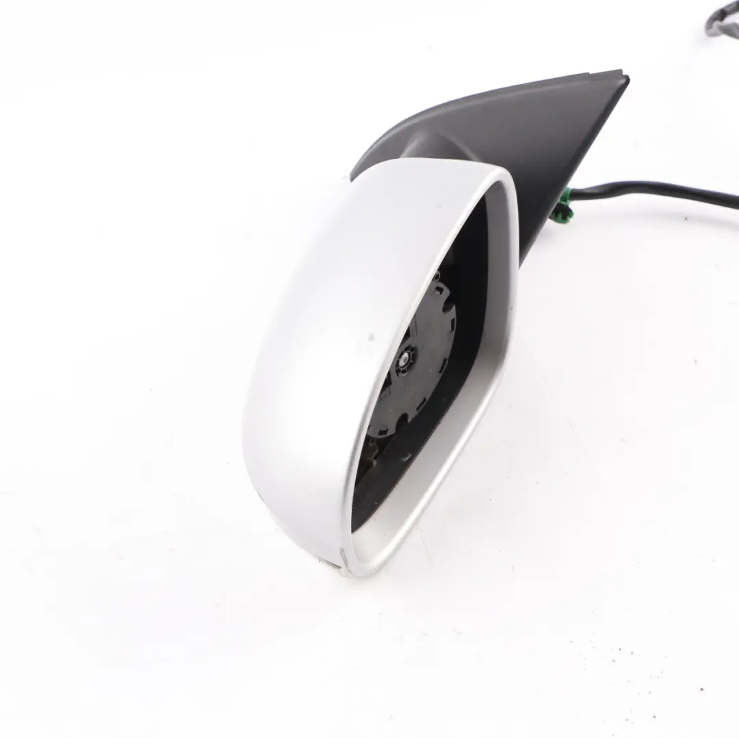 Wing Mirror Door Left N/S Reflex Silver Metallic - LA7W to Volkswagen Passat B6 with Part number 3C2857507BL Volkswagen Passat B6 Wing Mirror Door Left N/S Reflex Silver Metallic - LA7W - SKU rhd-3C2857507BL-RES - Part number 3C2857507BL