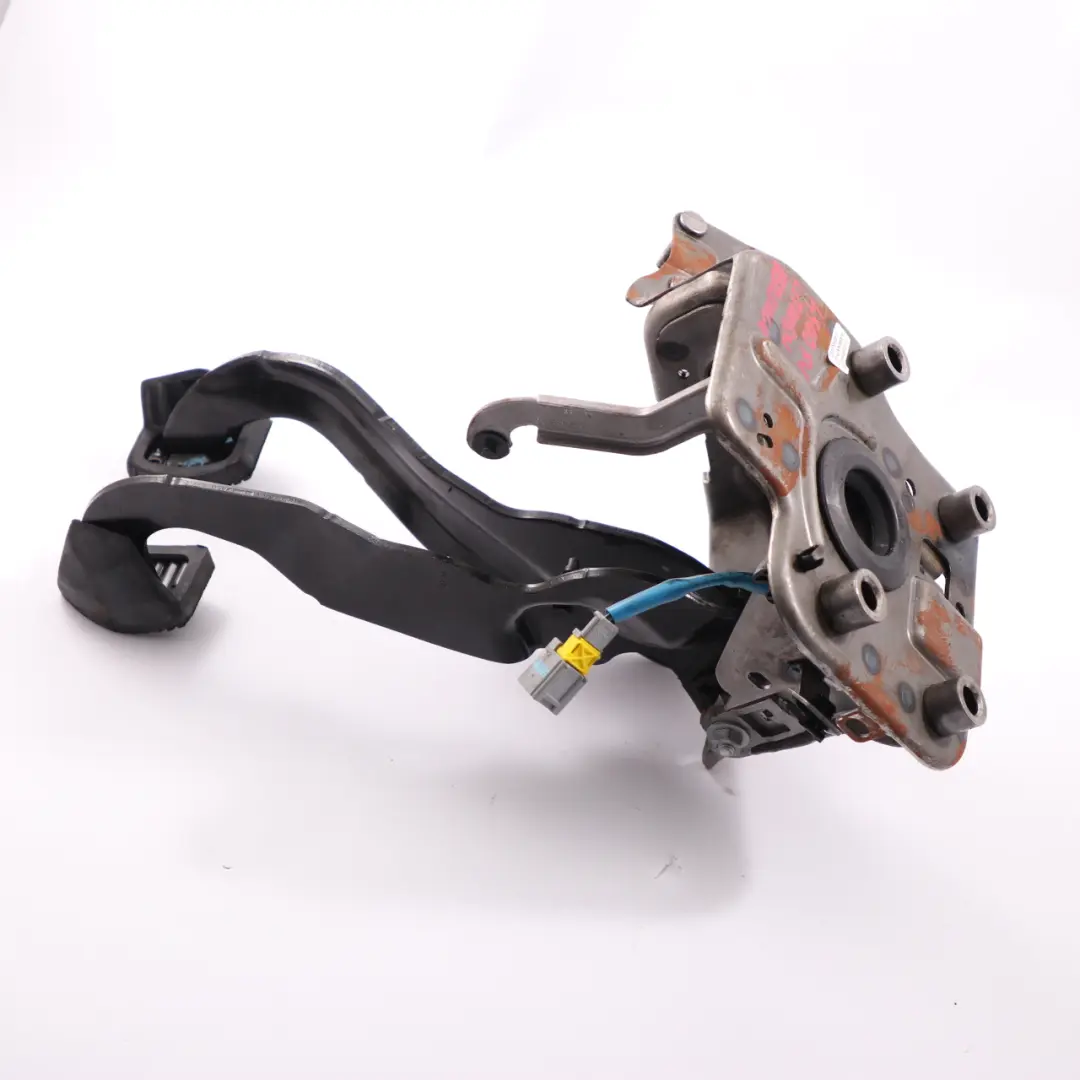 Citroen Berlingo Brake Clutch Pedal Assembly Box Manual Transmission to with Part number 4500FV Citroen Berlingo Brake Clutch Pedal Assembly Box Manual Transmission - SKU rhd-4500FV - Part number 4500FV