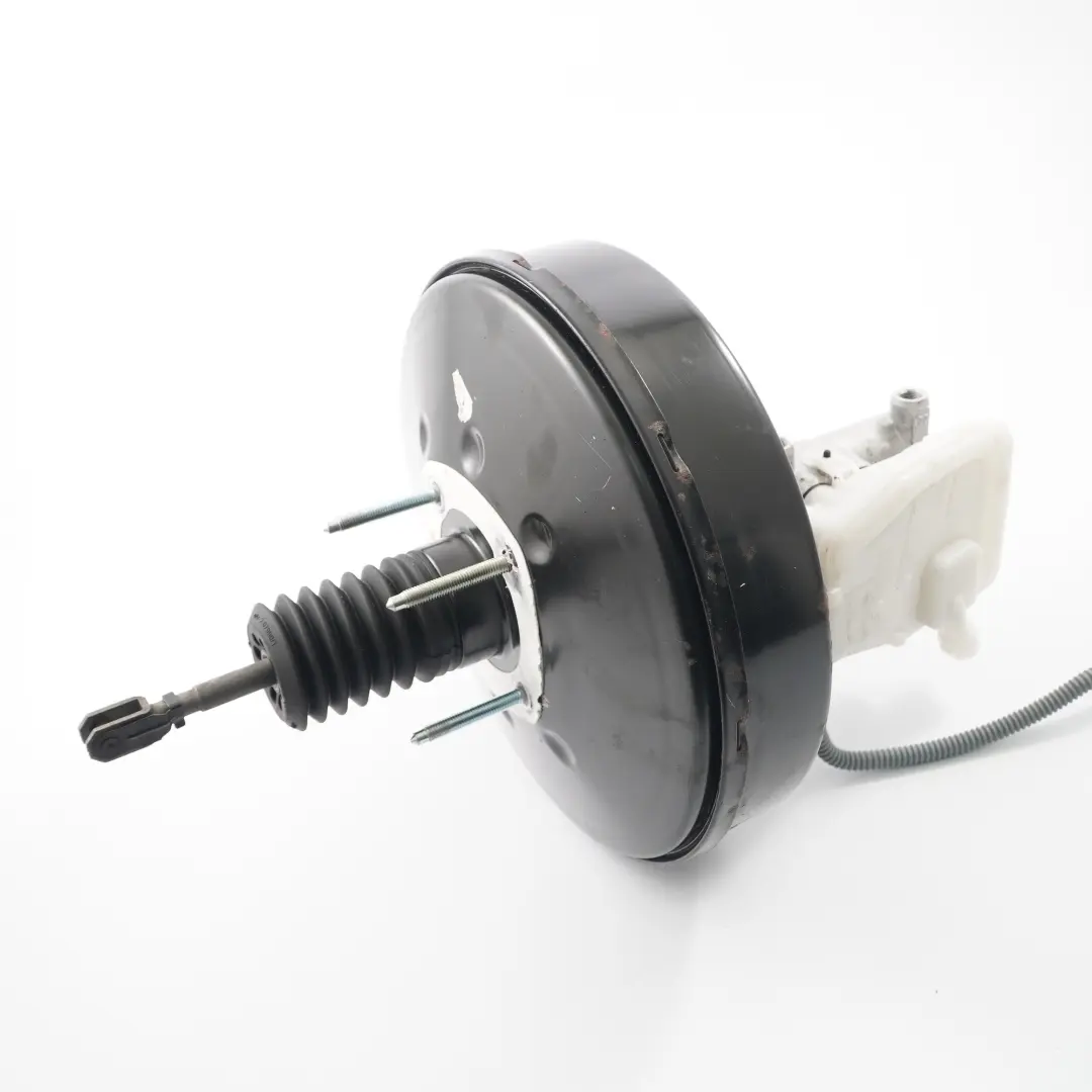 Brake Servo Renault Trafic Vauxhall Vivaro 1.6 Brake Master Cylinder to with Part number 472101336R Brake Servo Renault Trafic Vauxhall Vivaro 1.6 Brake Master Cylinder - SKU rhd-472101336R - Part number 472101336R