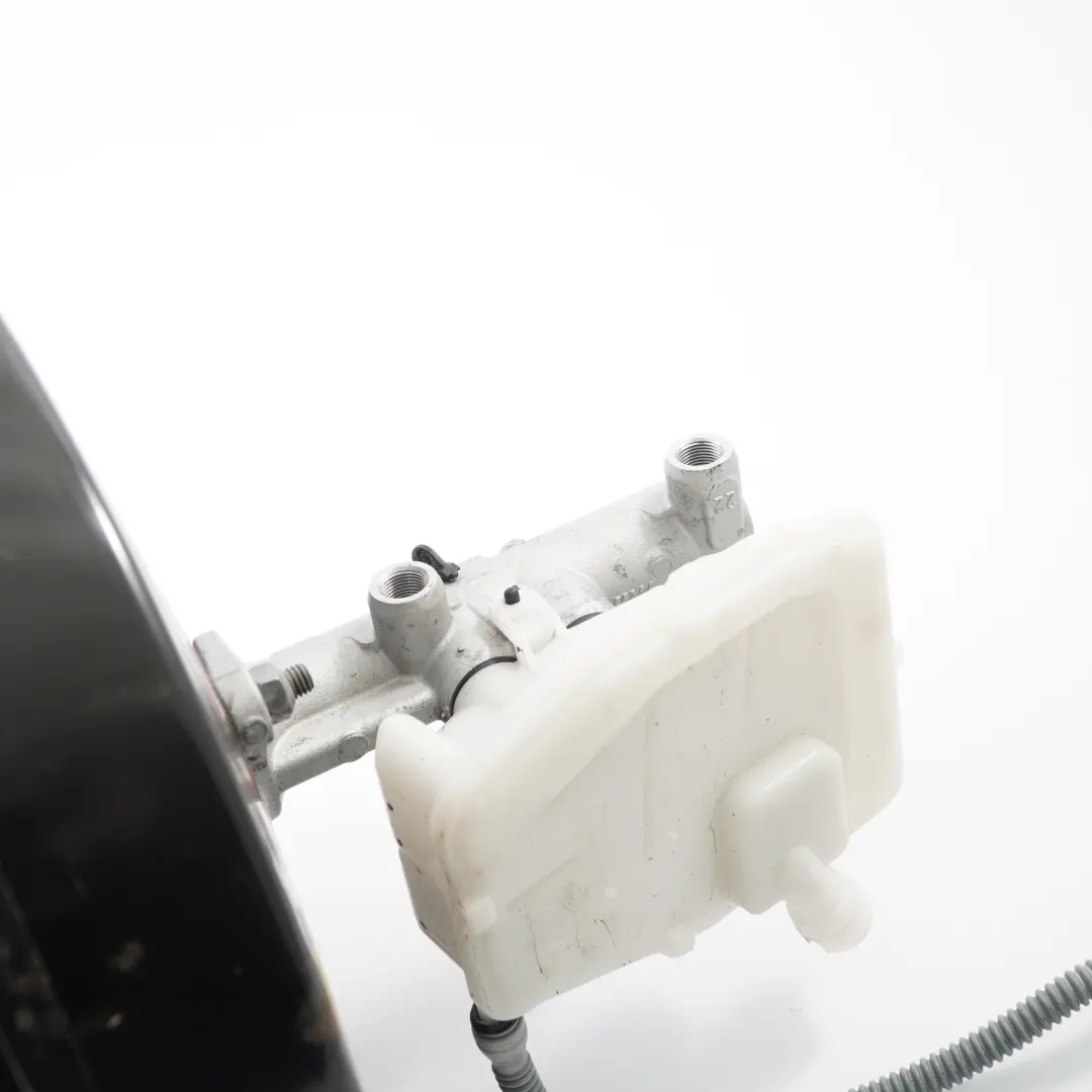 Brake Servo Renault Trafic Vauxhall Vivaro 1.6 Brake Master Cylinder to with Part number 472101336R Brake Servo Renault Trafic Vauxhall Vivaro 1.6 Brake Master Cylinder - SKU rhd-472101336R - Part number 472101336R