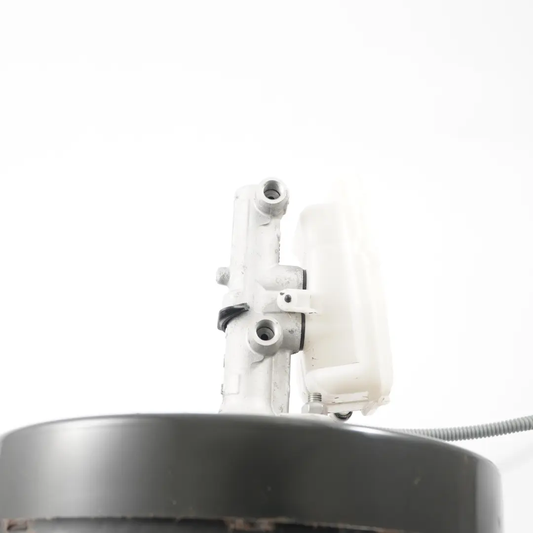 Brake Servo Renault Trafic Vauxhall Vivaro 1.6 Brake Master Cylinder to with Part number 472101336R Brake Servo Renault Trafic Vauxhall Vivaro 1.6 Brake Master Cylinder - SKU rhd-472101336R - Part number 472101336R