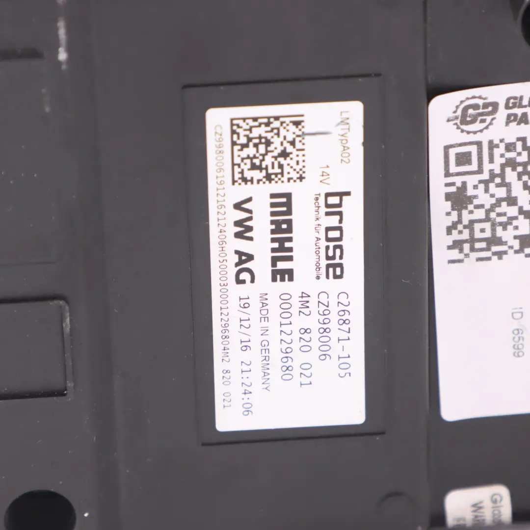 Heater Blower Motor Fan Assembly to Audi A4 A5 F5 Q5 FY B9 with Part number 4M2820021 Audi A4 A5 F5 Q5 FY B9 Heater Blower Motor Fan Assembly - SKU RHD-4M2820021 - Part number 4M2820021