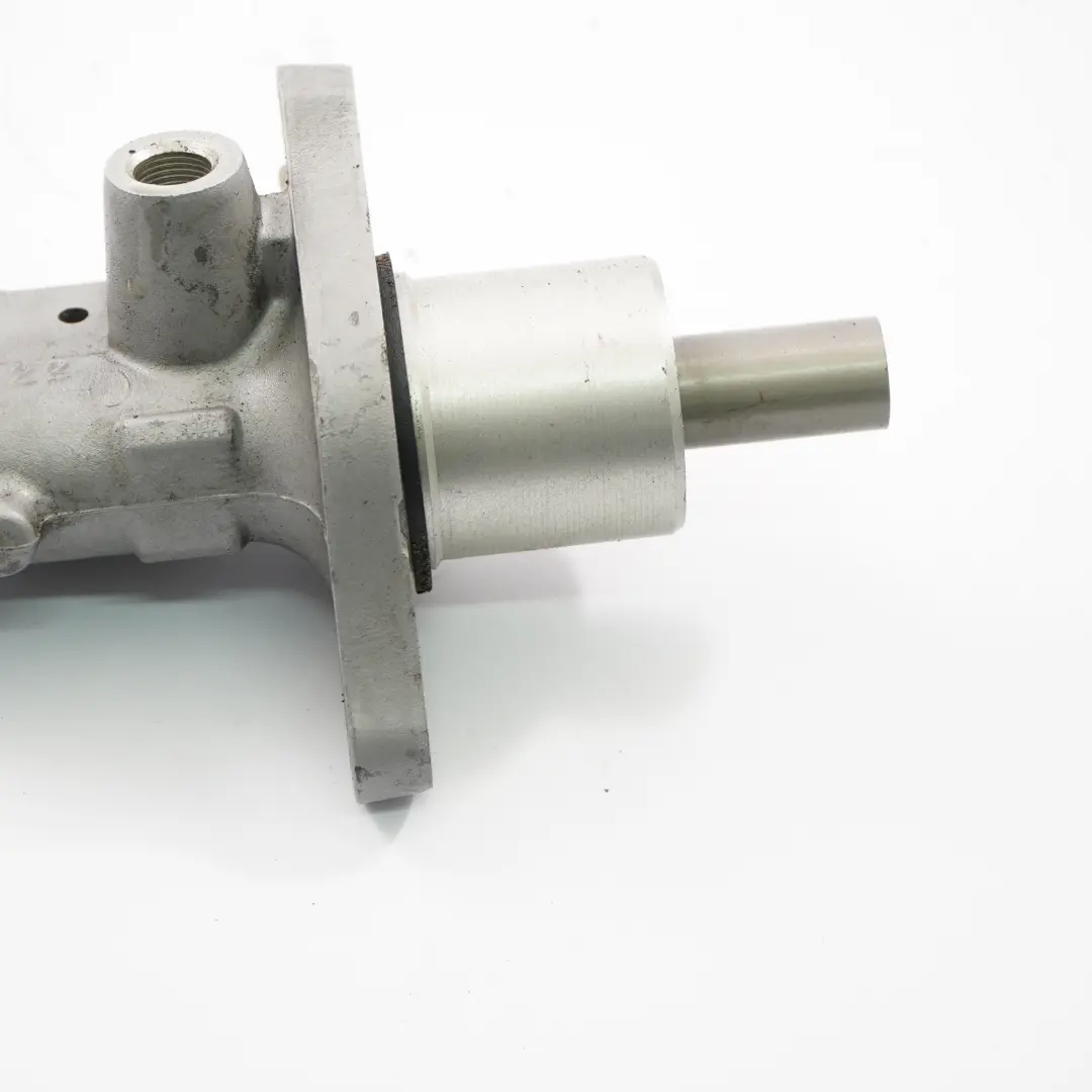 Brake Master Cylinder Servo to BMW E81 E82 E87 E90 E91 E92 E93 with Part number 6785663 BMW E81 E82 E87 E90 E91 E92 E93 Brake Master Cylinder Servo - SKU rhd-6785663 - Part number 6785663