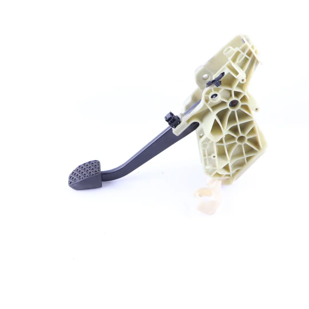Brake Pedal BMW F10 M5 Foot Controls Brake Pedal Assembly Manual Gearbox 6789740 to with Part number 2284309 Brake Pedal BMW F10 M5 Foot Controls Brake Pedal Assembly Manual Gearbox 6789740 - SKU rhd-6789740 - Part number 2284309