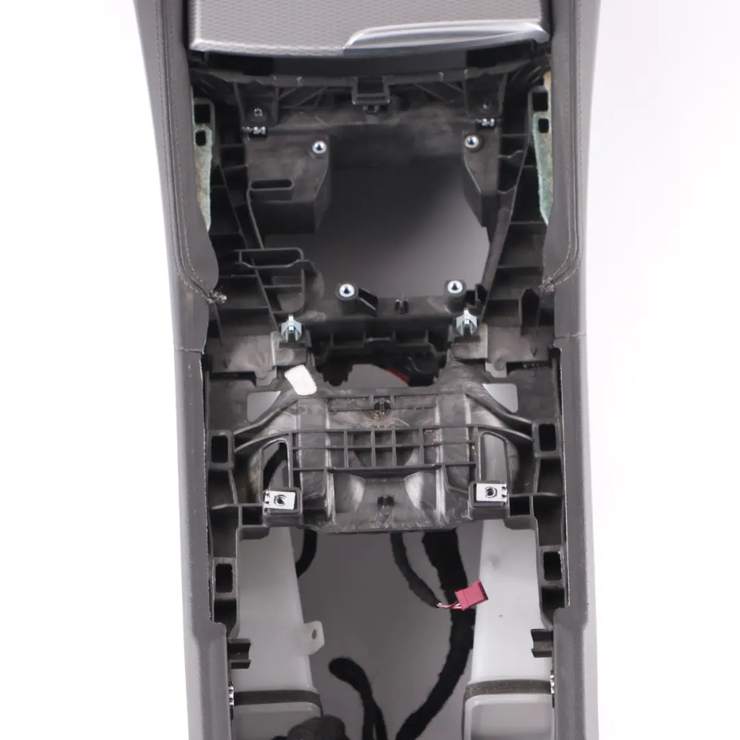 Centre Console Armrest Arm Rest Holder Cover Leather Black to BMW G30 with Part number 6833969 BMW G30 Centre Console Armrest Arm Rest Holder Cover Leather Black - SKU rhd-6833969 - Part number 6833969