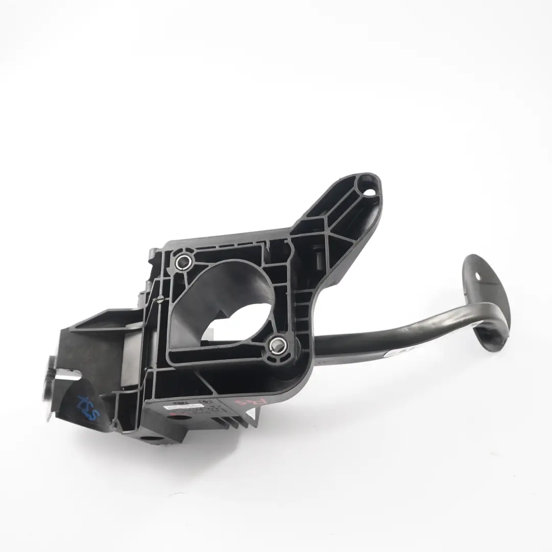 Brake Pedal Box Assembly Unit to BMW F40 F45 with Part number 6860677 BMW F40 F45 Brake Pedal Box Assembly Unit - SKU rhd-6860677-1 - Part number 6860677