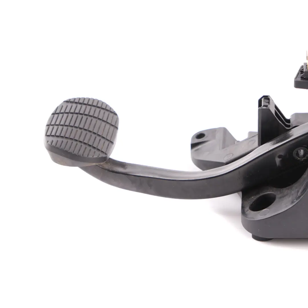 Brake Clutch Support Pedal Assembly Unit to BMW F40 F45 with Part number 6860677 BMW F40 F45 Brake Clutch Support Pedal Assembly Unit - SKU rhd-6860677 - Part number 6860677