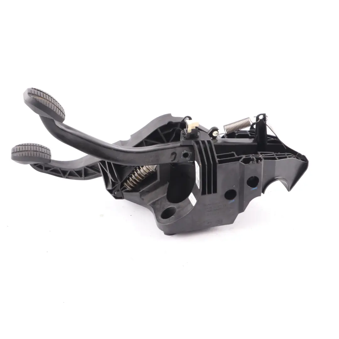 Brake Clutch Support Pedals BMW F40 F45 F46 F48 Set Complete Assembly to with Part number 6870850 Brake Clutch Support Pedals BMW F40 F45 F46 F48 Set Complete Assembly - SKU rhd-6870850 - Part number 6870850