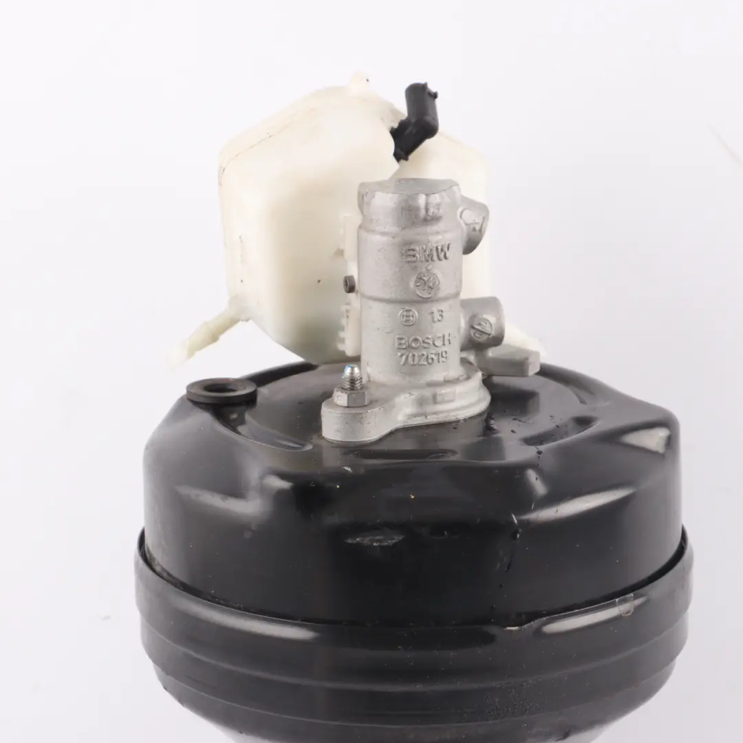 Brake Servo BMW F32 Brake Booster Master Cylinder Reservoir to with Part number 6872134 Brake Servo BMW F32 Brake Booster Master Cylinder Reservoir - SKU rhd-6872134 - Part number 6872134