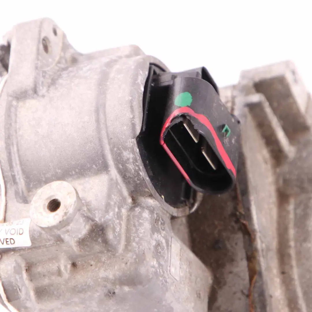 Steering Rack Electric Box Gear Assembly to BMW i3 I01 Power with Part number 6891631 BMW i3 I01 Power Steering Rack Electric Box Gear Assembly - SKU rhd-6891631 - Part number 6891631