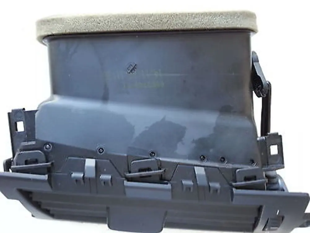 BMW 5 SERIES E60 E61 Passenger side dashboard fresh air grille vent left 6910731 - SKU rhd-6910731-1 - Part number 64226910731