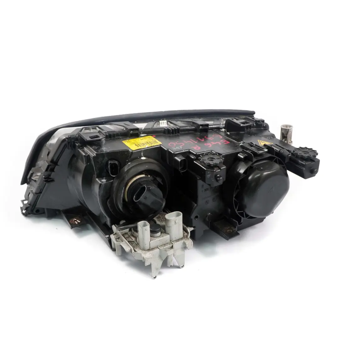 Headlight Bi-Xenon Front Light Lamp Front Right O/S to BMW 3 Series E46 with Part number 6911450 BMW 3 Series E46 Headlight Bi-Xenon Front Light Lamp Front Right O/S - SKU rhd-6911450 - Part number 6911450