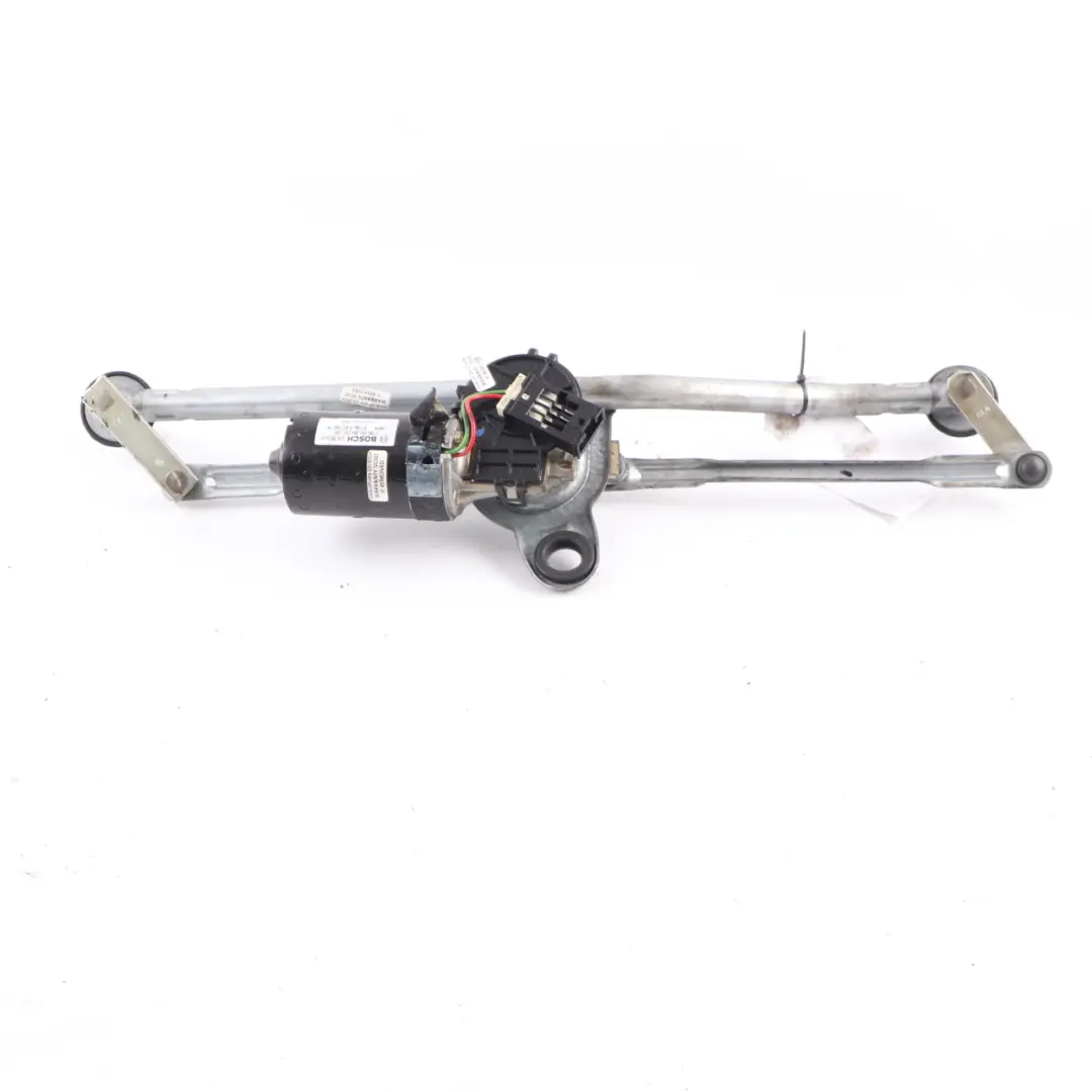 Windscreen Wiper Linkage Mechanism With Motor 6921349 7052196 to BMW E46 with Part number 7071694 BMW E46 Windscreen Wiper Linkage Mechanism With Motor 6921349 7052196 - SKU RHD-6921349 - Part number 7071694