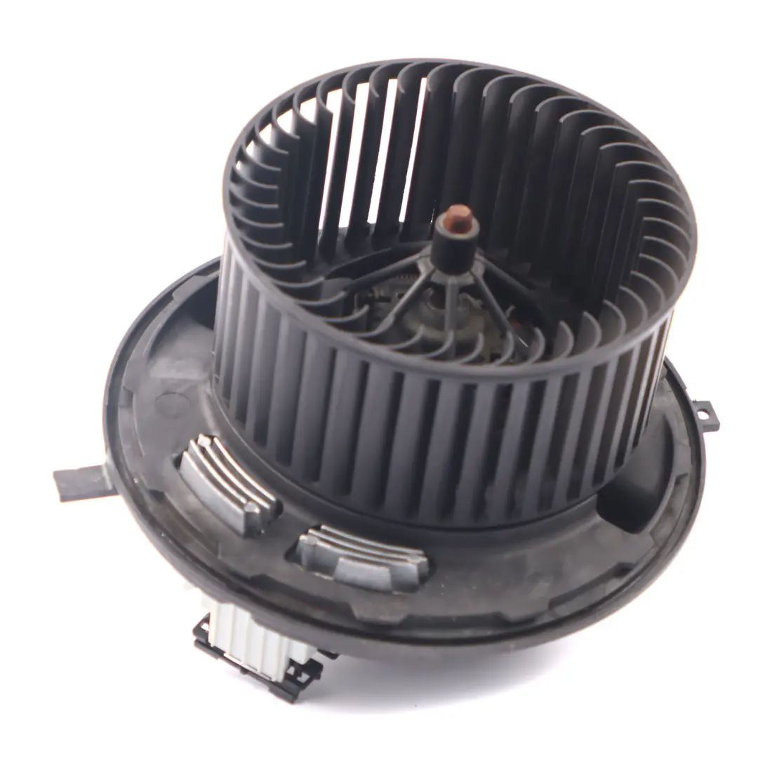 Heater Fan Blower Unit Motor to BMW E81 E87 E90 E91 E92 E93 with Part number 6933664 BMW E81 E87 E90 E91 E92 E93 Heater Fan Blower Unit Motor - SKU rhd-6933664 - Part number 6933664