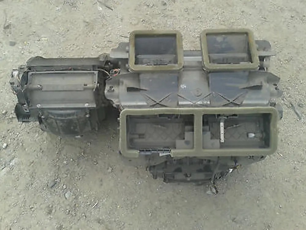 Heater Radiator Matrix Unit Complete to BMW 1 3 Series e81 e87 e90 with Part number 64116947258 BMW 1 3 Series e81 e87 e90 Heater Radiator Matrix Unit Complete - SKU rhd-6947258 - Part number 64116947258