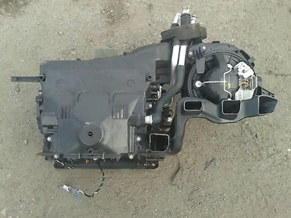 BMW 1 Series e81 e87 Heater Radiator Matrix Unit Complete - SKU rhd-6947264 - Part number 64116947264