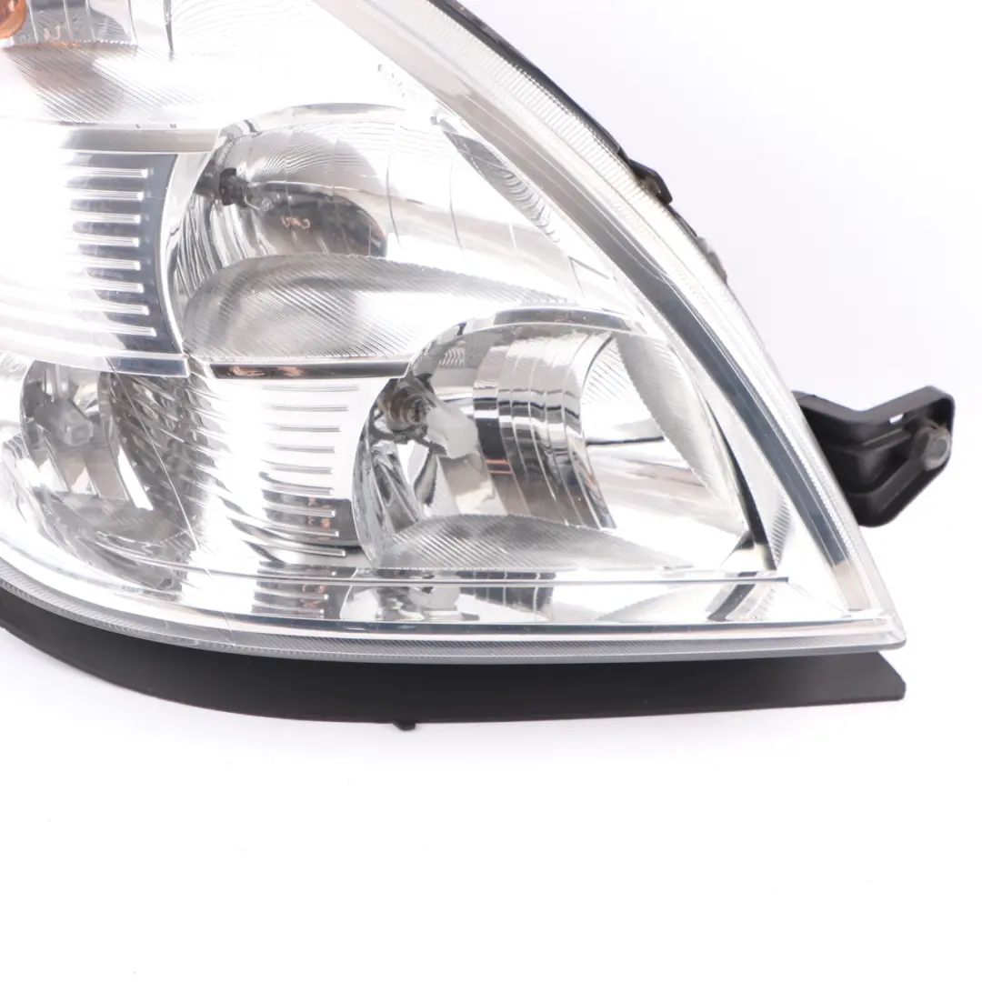 Headlamp Headlight Front Right O/S Lamp Light to Iveco Daily 3 with Part number 69500003 Iveco Daily 3 Headlamp Headlight Front Right O/S Lamp Light - SKU rhd-69500003 - Part number 69500003