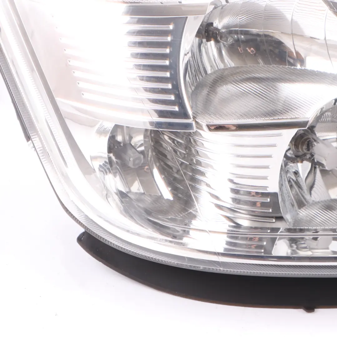 Headlamp Headlight Front Right O/S Lamp Light to Iveco Daily 3 with Part number 69500003 Iveco Daily 3 Headlamp Headlight Front Right O/S Lamp Light - SKU rhd-69500003 - Part number 69500003