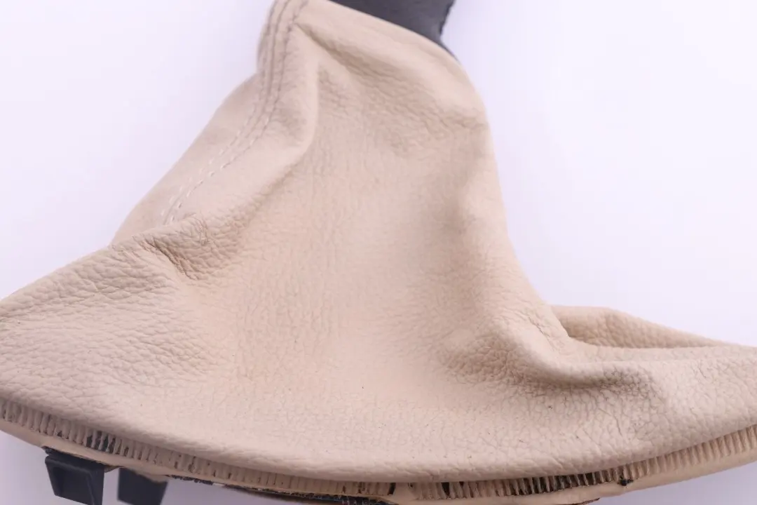 Leather Handbreak Handle Lever Cover Cremebeige to BMW 3 Series E90 E91 E92 E93 with Part number 6951562 BMW 3 Series E90 E91 E92 E93 Leather Handbreak Handle Lever Cover Cremebeige - SKU rhd-6951562 - Part number 6951562