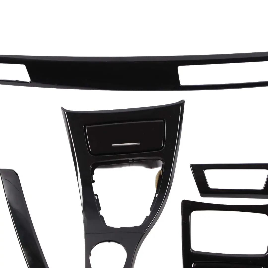 Complete Interior Trim Set Cover Dashboard Diamant Black to BMW 3 Series E92 with Part number 6966490 BMW 3 Series E92 Complete Interior Trim Set Cover Dashboard Diamant Black - SKU rhd-6966490 - Part number 6966490