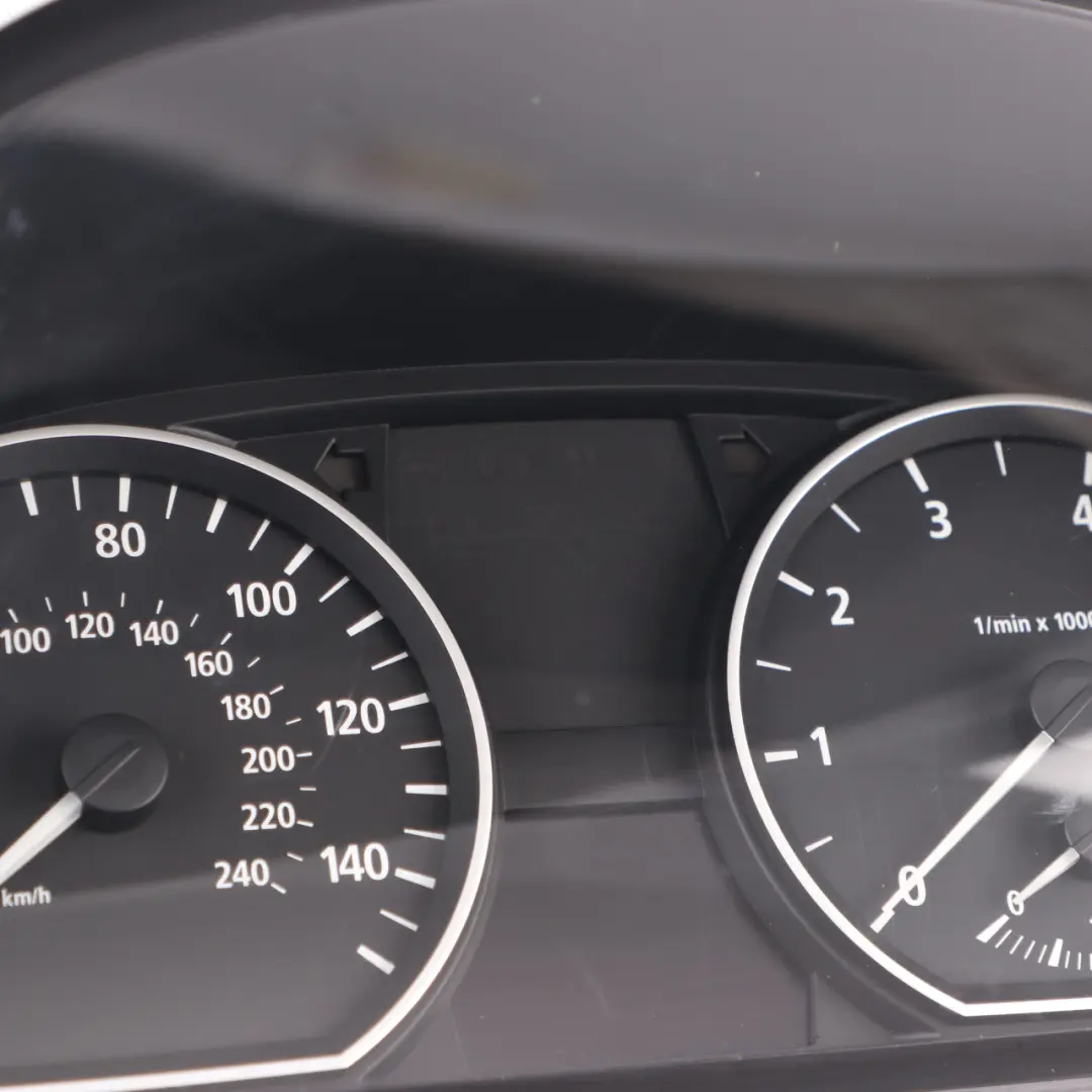 Instrument Cluster BMW E81 E87 E88 Petrol Speedo Clocks Meter Automatic to with Part number 6974646 Instrument Cluster BMW E81 E87 E88 Petrol Speedo Clocks Meter Automatic - SKU rhd-6974646-1 - Part number 6974646