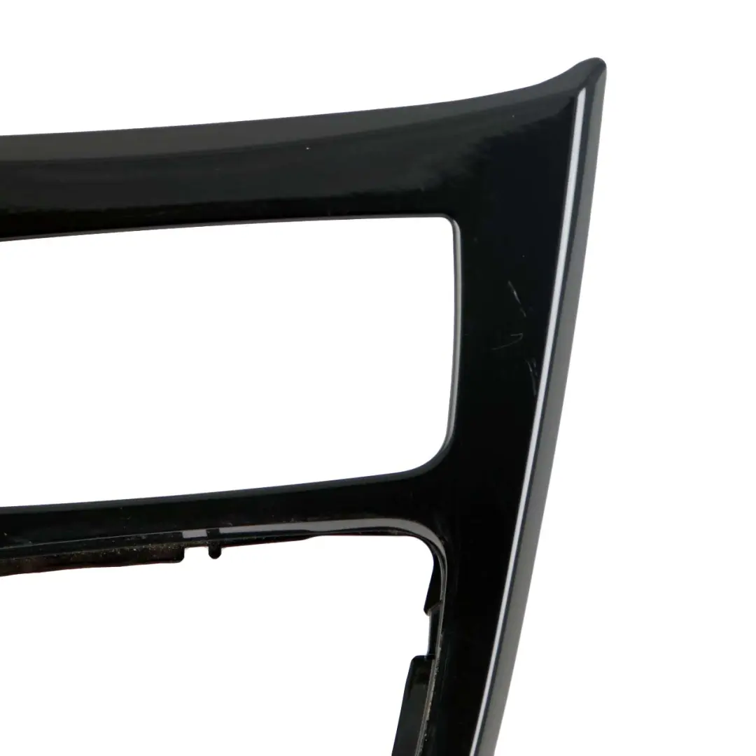 Centre Console Cover Ashtray Trim Diamant Diamond Black to BMW 3 Series 2 E90 E92 with Part number 6982642 BMW 3 Series 2 E90 E92 Centre Console Cover Ashtray Trim Diamant Diamond Black - SKU rhd-6982642-2 - Part number 6982642