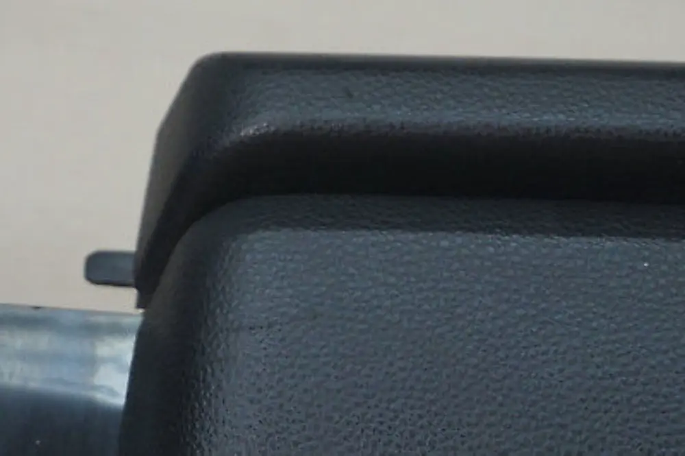 Glove Box passenger dashboard dash Black 6982806 to BMW E81 E82 E87 with Part number 6982804 BMW E81 E82 E87 Glove Box passenger dashboard dash Black 6982806 - SKU rhd-6982806-7 - Part number 6982804