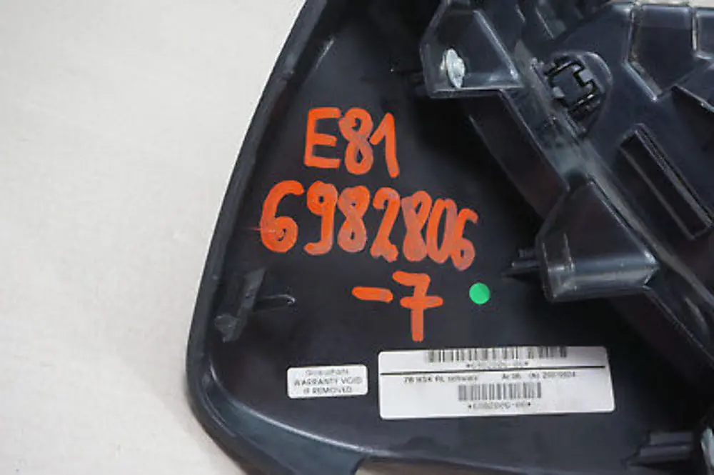 Glove Box passenger dashboard dash Black 6982806 to BMW E81 E82 E87 with Part number 6982804 BMW E81 E82 E87 Glove Box passenger dashboard dash Black 6982806 - SKU rhd-6982806-7 - Part number 6982804