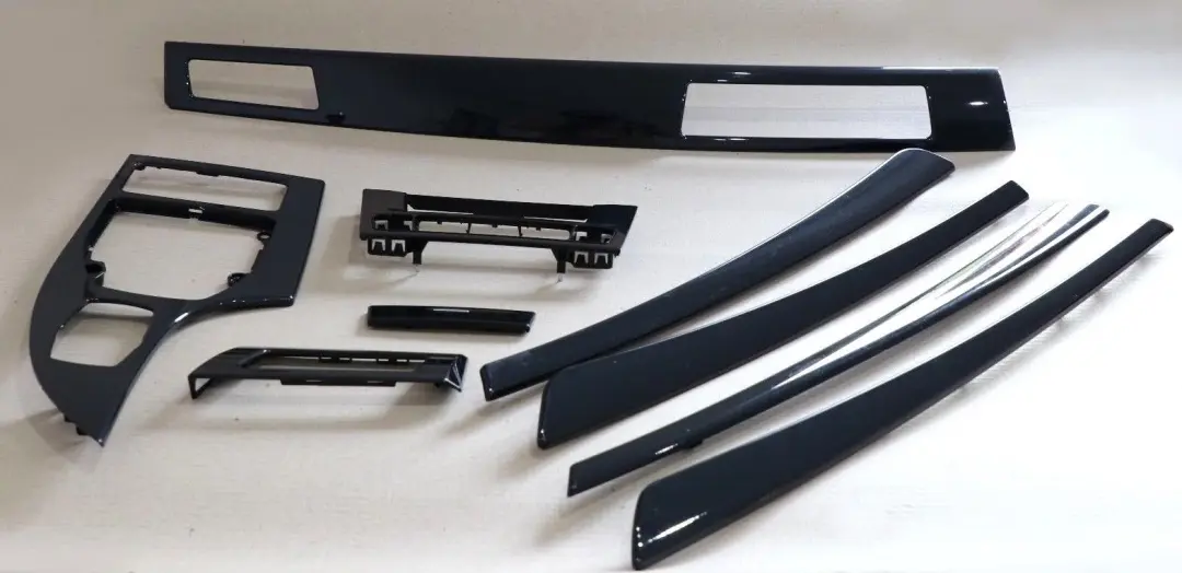 Decorative Strip Dash Interior Trim Set Diamantschwarz to BMW 5 Series E60 E61 LCI with Part number 6989010 BMW 5 Series E60 E61 LCI Decorative Strip Dash Interior Trim Set Diamantschwarz - SKU rhd-6989010 - Part number 6989010