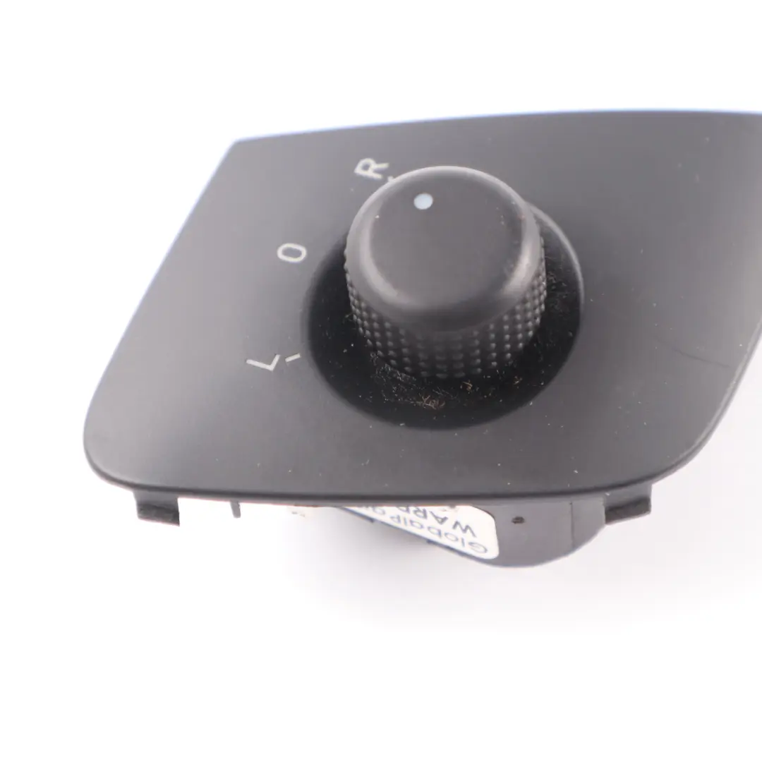 6J Electric Mirror Adjustment Switch Control Unit Black to Seat Ibiza 4 with Part number 6J2959565A Seat Ibiza 4 6J Electric Mirror Adjustment Switch Control Unit Black - SKU RHD-6J2959565A - Part number 6J2959565A