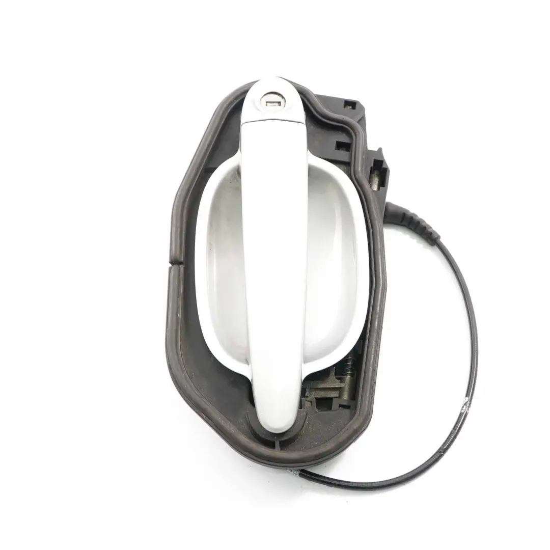 Grab Handle BMW E63 E64 Right O/S Door Titansilber Titanium Silver 354 to with Part number 7008893 Grab Handle BMW E63 E64 Right O/S Door Titansilber Titanium Silver 354 - SKU rhd-7008893-TS1 - Part number 7008893